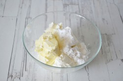 Фисташковый торт с малиной - шаг 15 Фисташковый торт с малиной - шаг 15