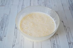 Фисташковый торт с малиной - шаг 4 Фисташковый торт с малиной - шаг 4