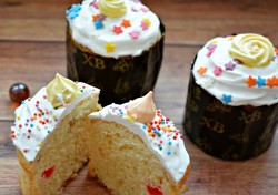 Глазурь для пасхального кулича с желатином без яиц - шаг 7 Глазурь для пасхального кулича с желатином без яиц - шаг 7