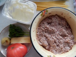 Гнезда из макарон с фаршем в духовке - шаг 1 Гнезда из макарон с фаршем в духовке - шаг 1