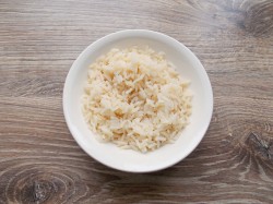 Голубцы из пекинской капусты с фаршем и рисом - шаг 2