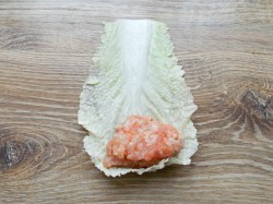 Голубцы из пекинской капусты с фаршем и рисом - шаг 7