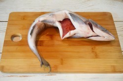 Горбуша горячего копчения в домашних условиях - шаг 4 Горбуша горячего копчения в домашних условиях - шаг 4