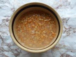 Гороховый суп на говяжьей косточке - шаг 2