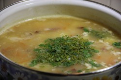 Гороховый суп с копчёными рёбрышками и курицей - шаг 11 Гороховый суп с копчёными рёбрышками и курицей - шаг 11