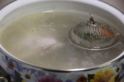 Гороховый суп с копчёными рёбрышками и курицей - шаг 2 Гороховый суп с копчёными рёбрышками и курицей - шаг 2