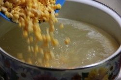 Гороховый суп с копчёными рёбрышками и курицей - шаг 4 Гороховый суп с копчёными рёбрышками и курицей - шаг 4