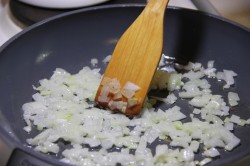 Гороховый суп с копчёными рёбрышками и курицей - шаг 5 Гороховый суп с копчёными рёбрышками и курицей - шаг 5