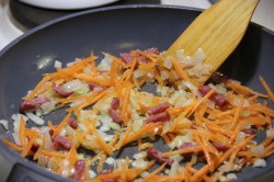 Гороховый суп с копчёными рёбрышками и курицей - шаг 7 Гороховый суп с копчёными рёбрышками и курицей - шаг 7