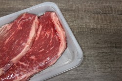 Говядина на сковороде гриль мясо - шаг 1