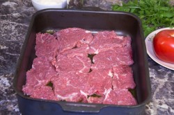 Говядина с помидорами и сыром в духовке - шаг 5 Говядина с помидорами и сыром в духовке - шаг 5