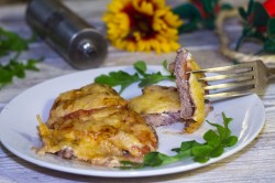 Говядина с помидорами и сыром в духовке - шаг 13 Говядина с помидорами и сыром в духовке - шаг 13