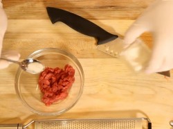 Говяжий тартар с фундуком - шаг 3