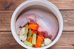 Говяжий язык в мультиварке - шаг 3