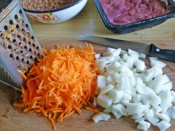 Гречка с печенью в мультиварке - шаг 2