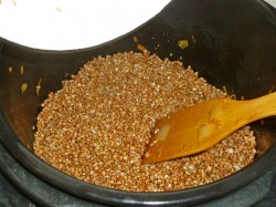 Гречка с печенью в мультиварке - шаг 9