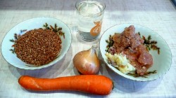 Гречка с тушенкой в мультиварке - шаг 1 Гречка с тушенкой в мультиварке - шаг 1