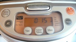 Гречка с тушенкой в мультиварке - шаг 6 Гречка с тушенкой в мультиварке - шаг 6