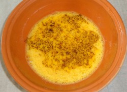 Гренки с сыром и яйцом на сковороде - шаг 3