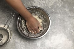 Грузинский лаваш в домашних условиях в духовке - шаг 5 Грузинский лаваш в домашних условиях в духовке - шаг 5