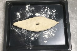 Грузинский лаваш в домашних условиях в духовке - шаг 8 Грузинский лаваш в домашних условиях в духовке - шаг 8