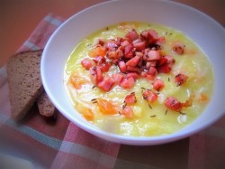 Густой картофельный суп с квашеной капустой и беконом - шаг 4 Густой картофельный суп с квашеной капустой и беконом - шаг 4