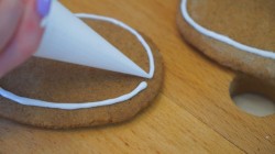 Имбирное печенье с глазурью к новогодним праздникам - шаг 16