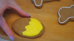 Имбирное печенье с глазурью к новогодним праздникам - шаг 17