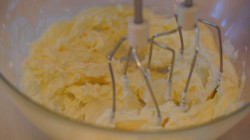 Имбирное печенье с глазурью к новогодним праздникам - шаг 3