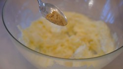 Имбирное печенье с глазурью к новогодним праздникам - шаг 4