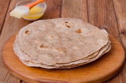 Чапати индийские лепешки на воде - шаг 11 Чапати индийские лепешки на воде - шаг 11