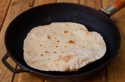 Чапати индийские лепешки на воде - шаг 9 Чапати индийские лепешки на воде - шаг 9
