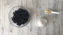 Йогуртовый фисташковый торт с жимолостью - шаг 14 Йогуртовый фисташковый торт с жимолостью - шаг 14