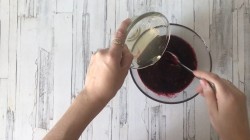 Йогуртовый фисташковый торт с жимолостью - шаг 18 Йогуртовый фисташковый торт с жимолостью - шаг 18