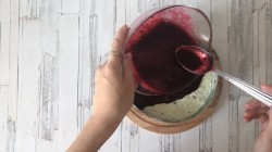 Йогуртовый фисташковый торт с жимолостью - шаг 19 Йогуртовый фисташковый торт с жимолостью - шаг 19