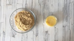 Йогуртовый фисташковый торт с жимолостью - шаг 2 Йогуртовый фисташковый торт с жимолостью - шаг 2