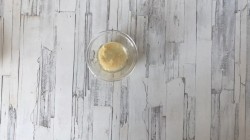 Йогуртовый фисташковый торт с жимолостью - шаг 6 Йогуртовый фисташковый торт с жимолостью - шаг 6