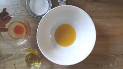 Итальянские пирожные соффиони, лимонный крем с рикоттой - шаг 1