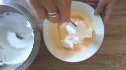 Итальянские пирожные соффиони, лимонный крем с рикоттой - шаг 9