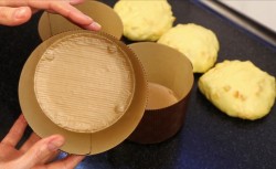 Итальянский кулич с цукатами и миндальной корочкой Панеттоне - шаг 11 Итальянский кулич с цукатами и миндальной корочкой Панеттоне - шаг 11