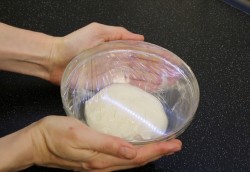 Итальянский кулич с цукатами и миндальной корочкой Панеттоне - шаг 2 Итальянский кулич с цукатами и миндальной корочкой Панеттоне - шаг 2