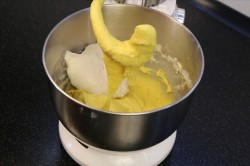 Итальянский кулич с цукатами и миндальной корочкой Панеттоне - шаг 5 Итальянский кулич с цукатами и миндальной корочкой Панеттоне - шаг 5