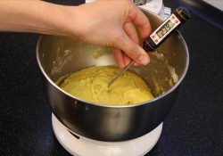 Итальянский кулич с цукатами и миндальной корочкой Панеттоне - шаг 6 Итальянский кулич с цукатами и миндальной корочкой Панеттоне - шаг 6