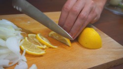 Горбуша фаршированная овощами в духовке - шаг 5 Горбуша фаршированная овощами в духовке - шаг 5