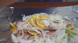 Горбуша фаршированная овощами в духовке - шаг 9 Горбуша фаршированная овощами в духовке - шаг 9