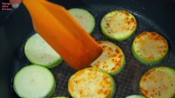 Жареные кабачки с чесноком и зеленью - шаг 11