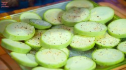 Жареные кабачки с чесноком и зеленью - шаг 3