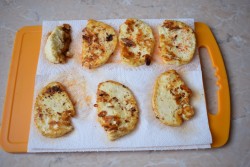 Жареный адыгейский сыр - шаг 6