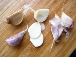 Жареный сазан на сковороде - шаг 4