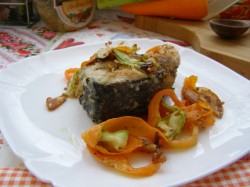 Жареный сазан на сковороде - шаг 6